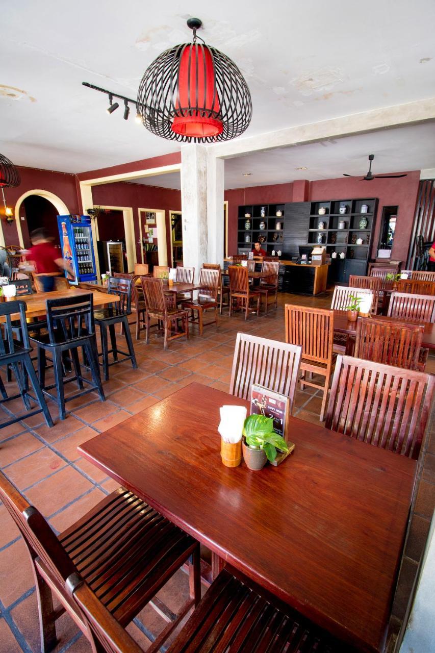 Hotel Inthira Thakhek Exteriér fotografie