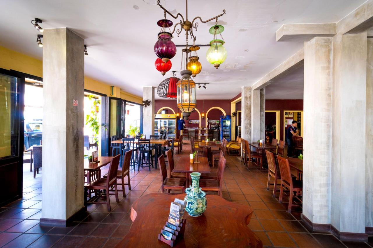 Hotel Inthira Thakhek Exteriér fotografie