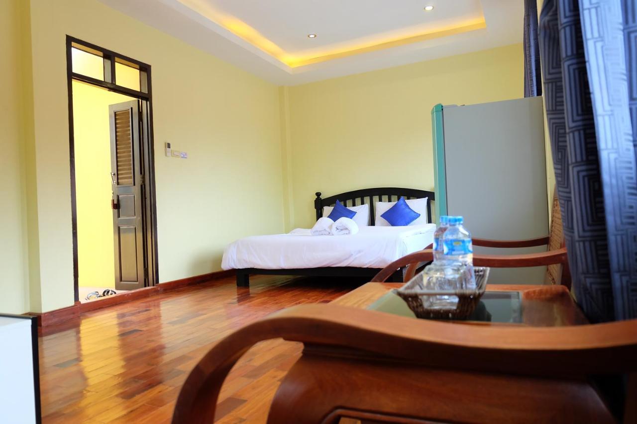 Hotel Inthira Thakhek Exteriér fotografie